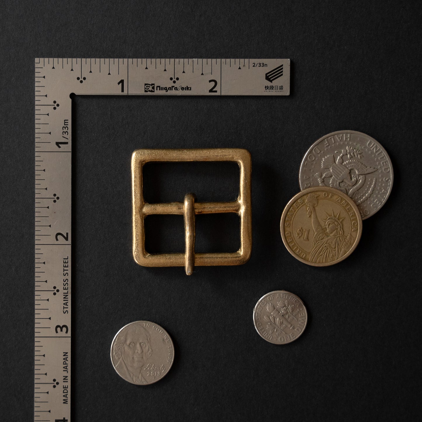 Square buckle B1: Solid Cast Brass