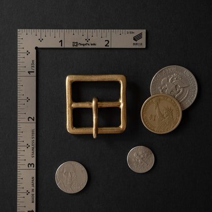Square buckle B1: Solid Cast Brass