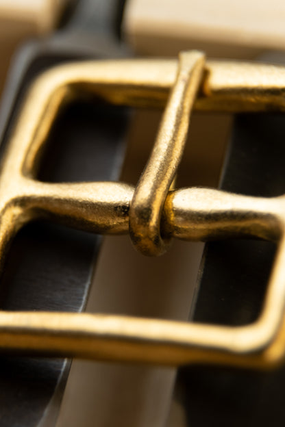 Square buckle B1: Solid Cast Brass